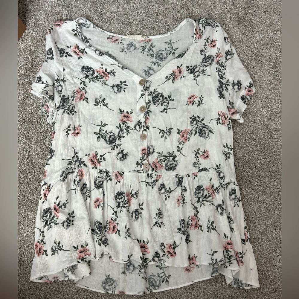 Hopely Made in the USA button down floral top size large